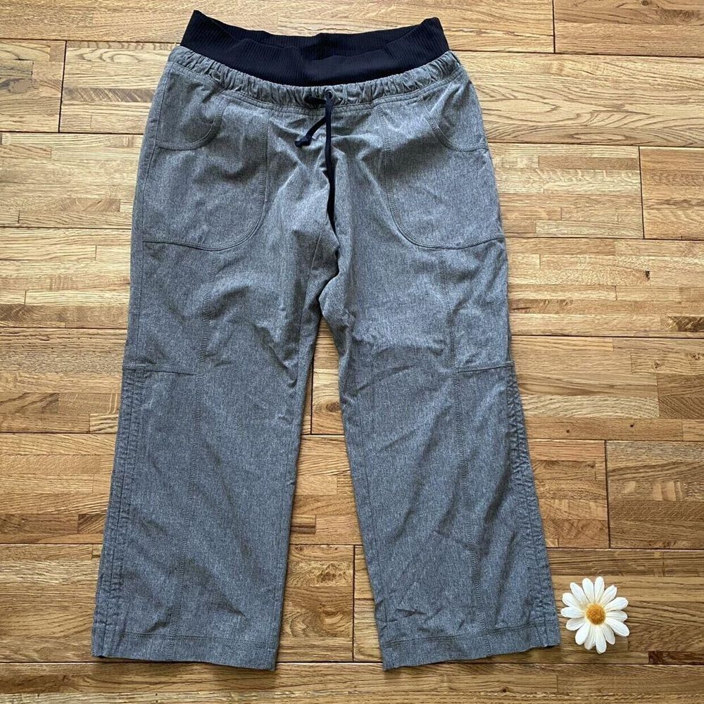 Athleta Crop Pants Size‎ 0